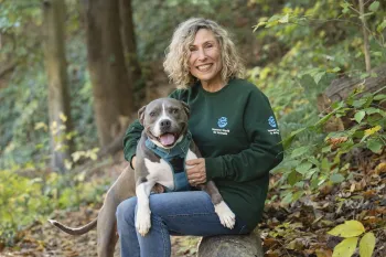 Kitty Block, President and CEO of the Humane World 今日澳洲彩票结果查询+实时看中奖直播视频+稳赢2026幸运168体彩大奖 for animals, poses with Mini